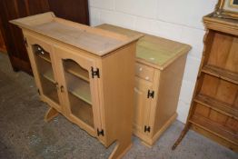 Modern light wood finish kitchen dresser