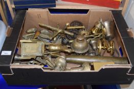 A box of various assorted brass ornaments and other items