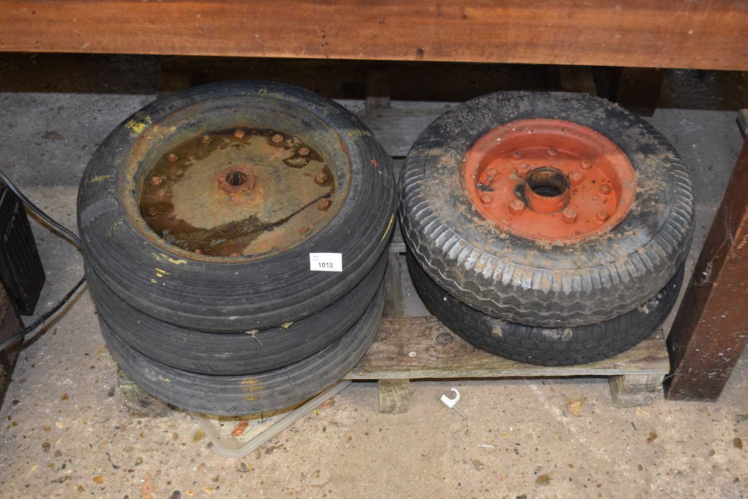 Five implement tyres