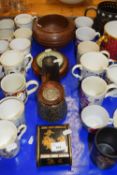 Quantity of commemorative ceramics, 19th/20th Century including a Paragon loving cup and other mugs