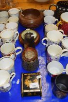 Quantity of commemorative ceramics, 19th/20th Century including a Paragon loving cup and other mugs