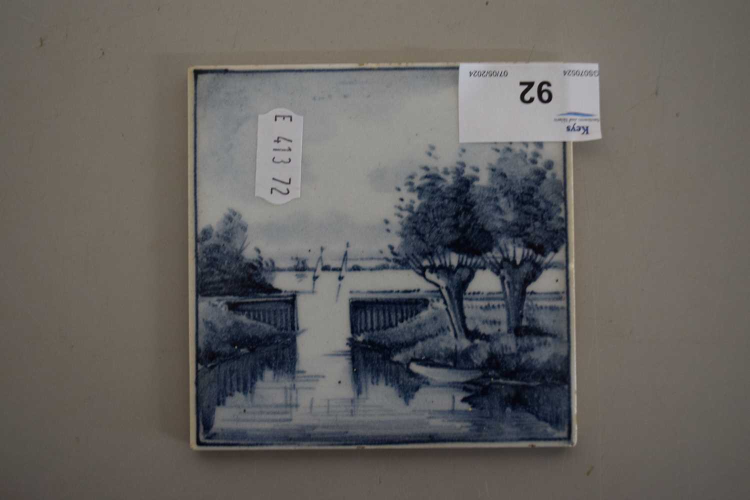 A Delft tile