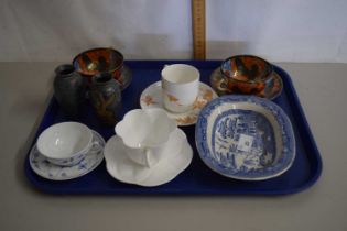 Tray containing a mixed lot of ceramics including two Japanese porcelain cups and saucers, further