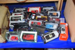 Quantity of various boxed die cast model cars including Citycruiser Collection