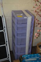 Plastic filing unit