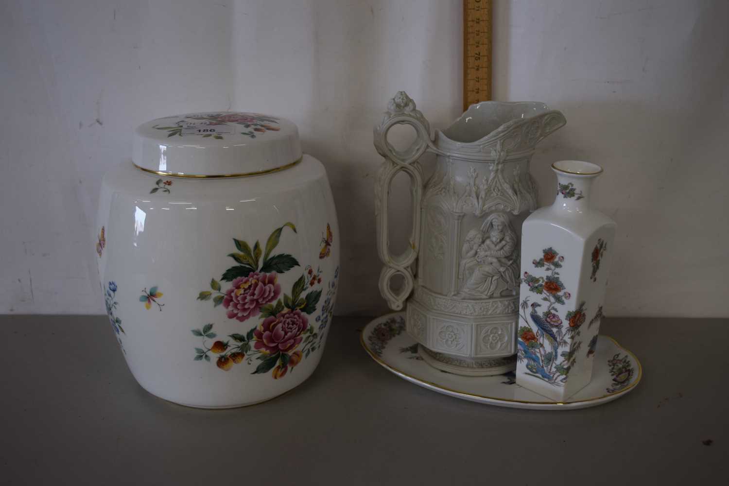 Mixed Lot: Ceramics to include a Royal Crown Derby Derby Days covered jar and other items