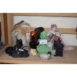 Mixed Lot: Figurines and other items