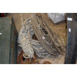 Mixed quantity of various ropes