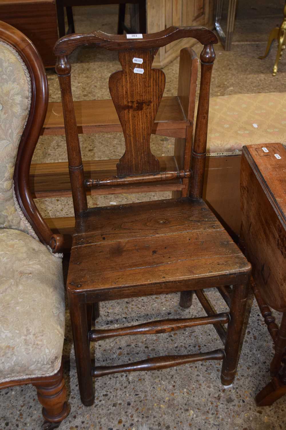 Early 19th Century elm hard seated kitchen chair