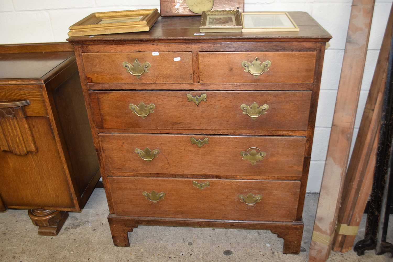 Georgian oak five drawer chest for restoration - NOTE: The carcas of the chest of drawers has been