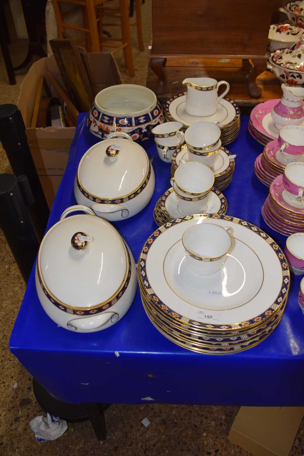 Quantity of Royal Crown Derby Kedleston dinner wares