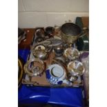 Mixed Lot: Various assorted silver plated wares and other items