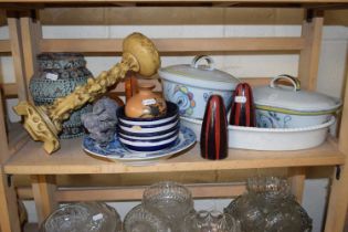 Mixed Lot: Various assorted ceramics, book ends etc