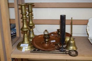 Mixed Lot: Brass and copper candlesticks
