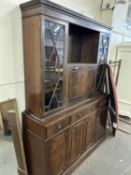 Mahogany veneered lounge display cabinet
