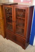 Modern mahogany finish lounge display cabinet