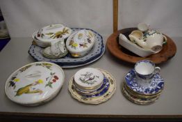 Mixed Lot: Various ceramics to include RoyaL Worcester Evesham and others