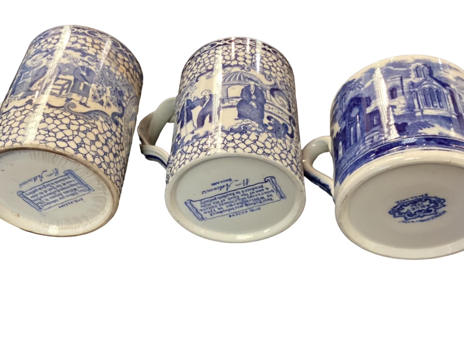 A large collection of blue and white cider mugs, late 18th century to early 20th century, various - Image 17 of 17