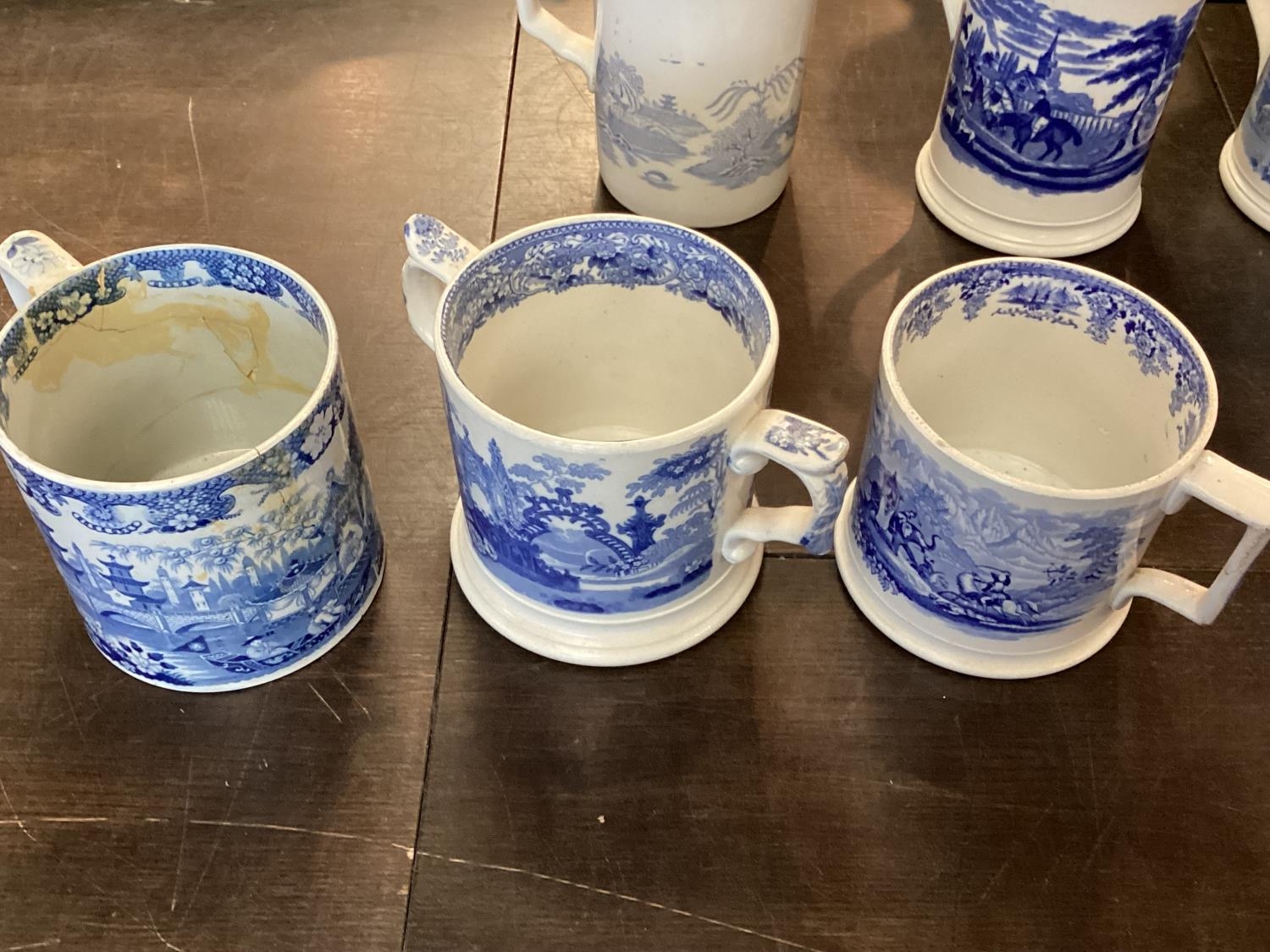 A large collection of blue and white cider mugs, late 18th century to early 20th century, various - Image 6 of 17