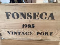 Case of 12 bottles, Fonseca 1985 Vintage Port, wooden case unopened. Stored in a house at a constant