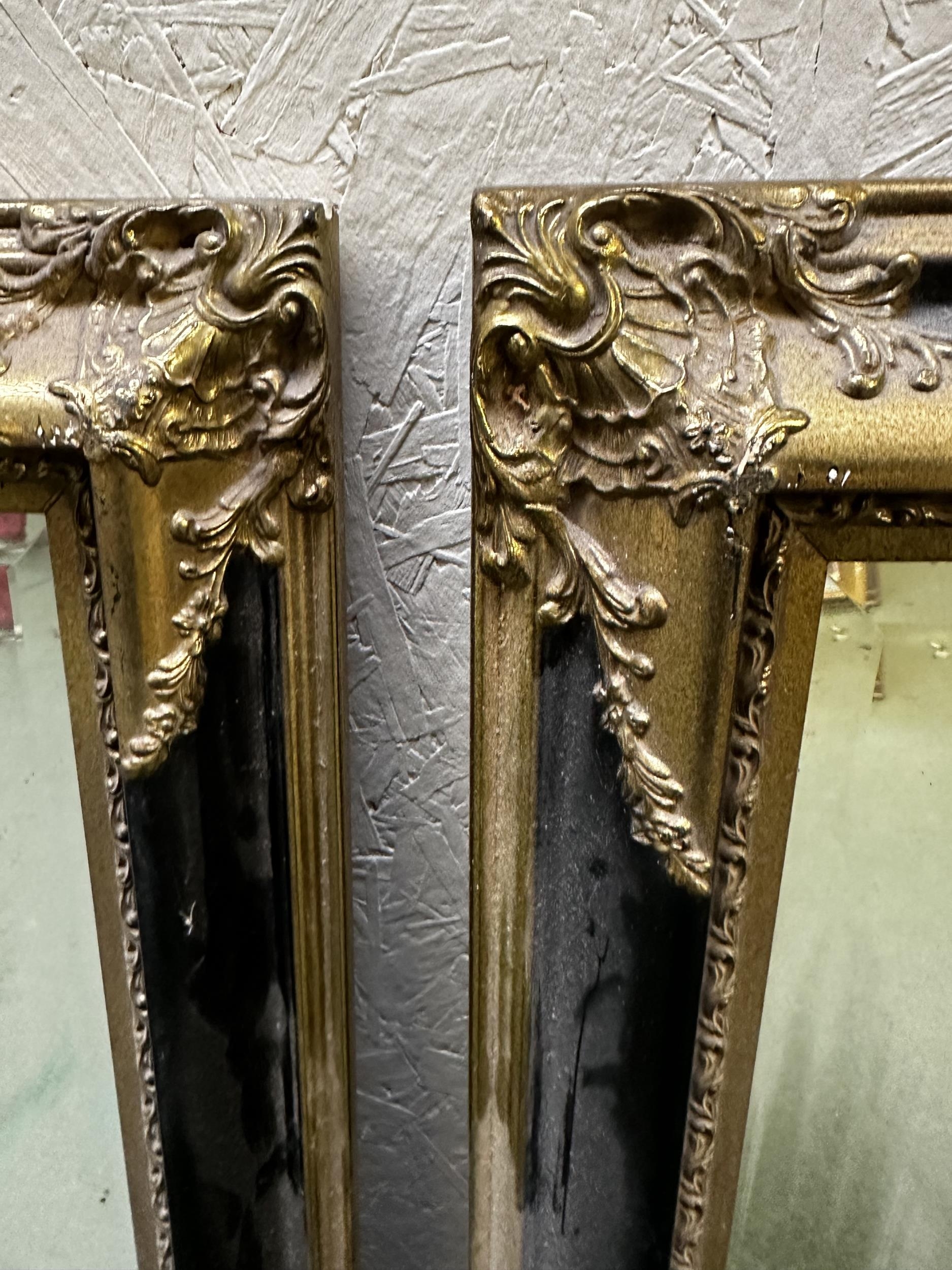 A pair of decorative wall mirrors, country house hotel clearance, all functional and with little - Image 4 of 4