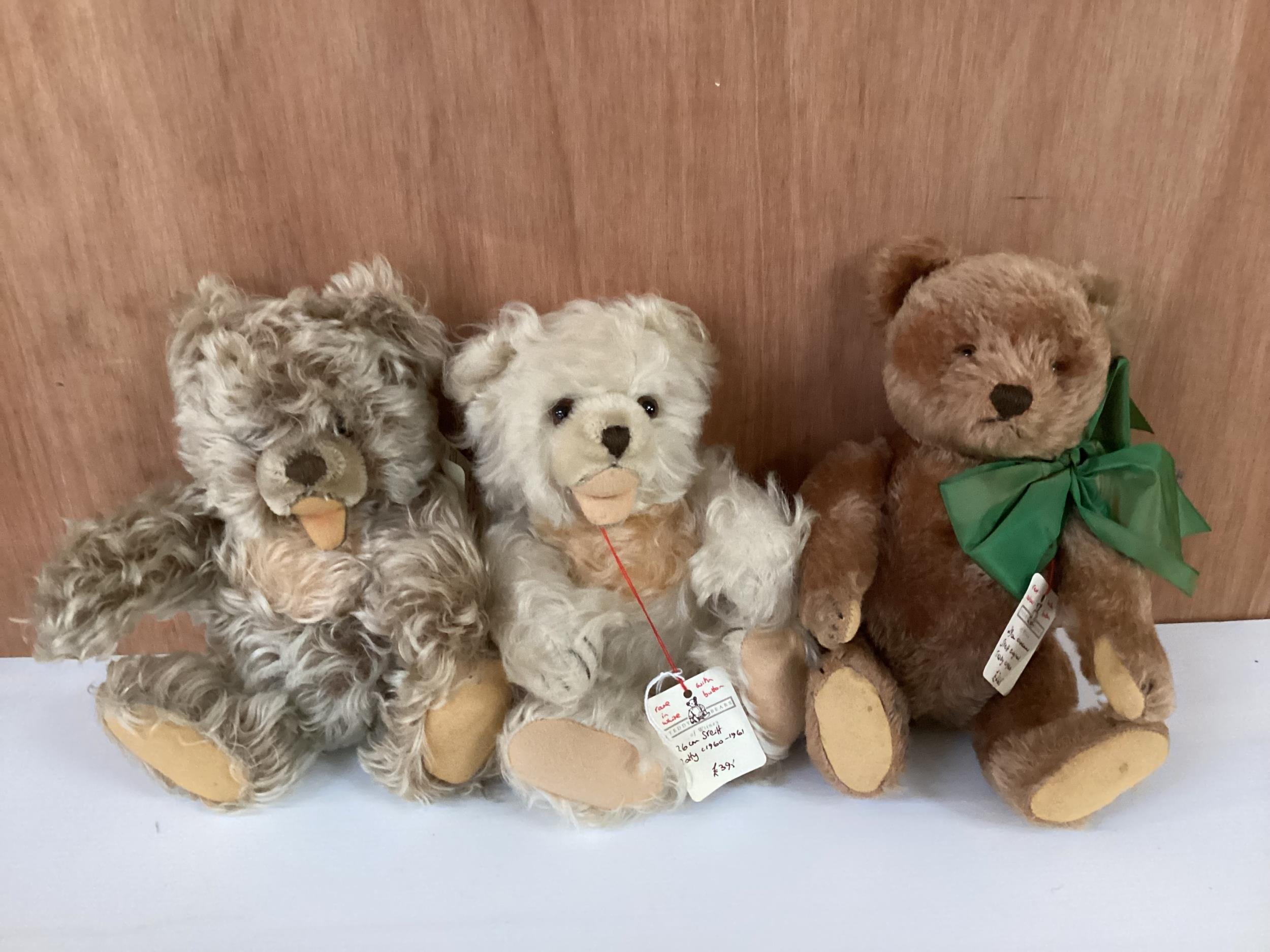 Three original Steiff bears, to include 1970s Zotty, with button, 10.5cm. and 26cm Steiff Zotty, - Image 2 of 18