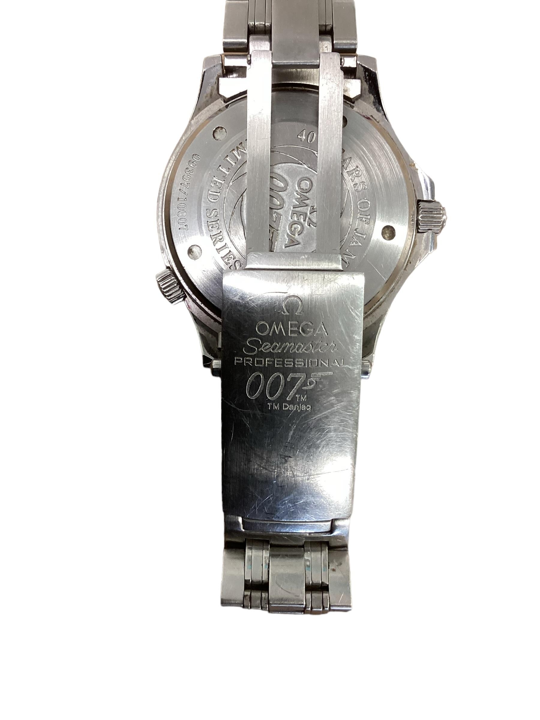 An Omega Seamaster, 007 Special Edition - Image 3 of 4