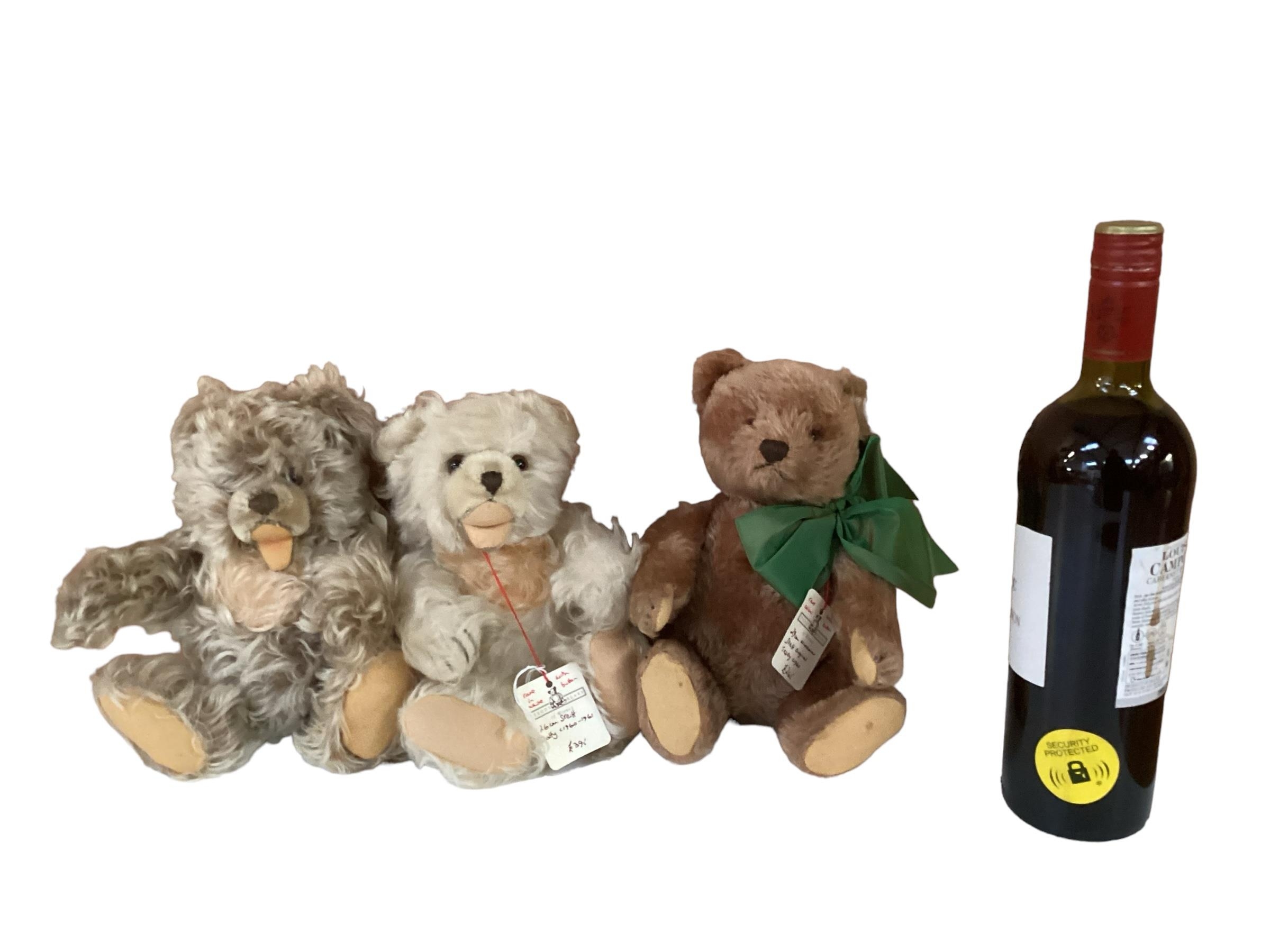 Three original Steiff bears, to include 1970s Zotty, with button, 10.5cm. and 26cm Steiff Zotty, - Image 18 of 18