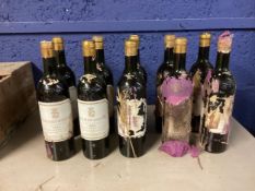 10 bottles of Vin De Pichon Longueville 1954. Cse De Lanlande. In original wooden case, with