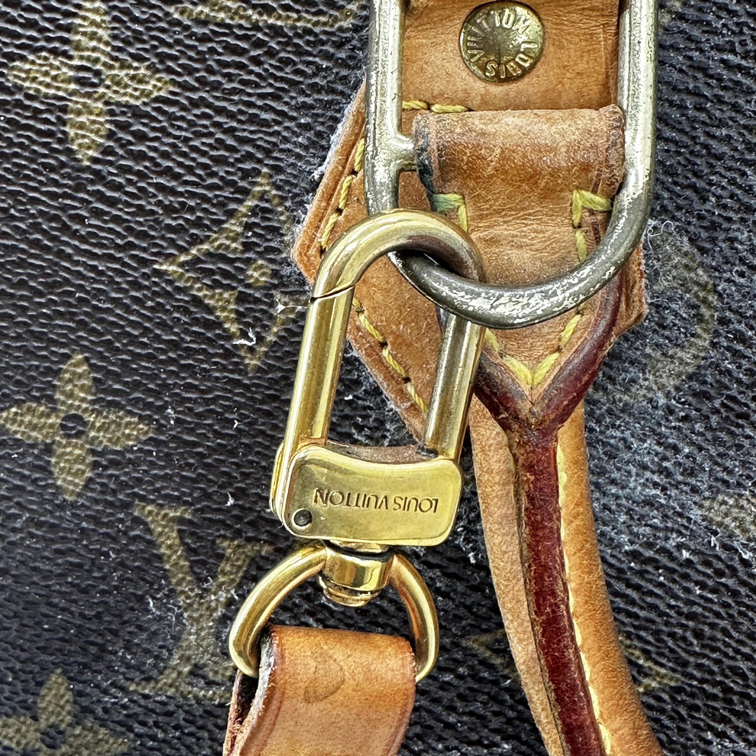 LOUIS VUITTON handbag, condition - used condition, all over wear and staining to leather and wear to - Image 2 of 15