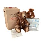 Two Steiff bears, boxed with Certificates, to include Vincent Teddy, Limited, Chestnut 38cm ;