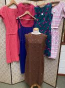 Vintage dresses: 19070s green/pink flowers shift dresses size 12:1970s unworn summer dress, pink/