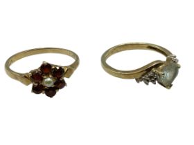 Two 9ct gold gem set rings. Size M/O. 3.4g