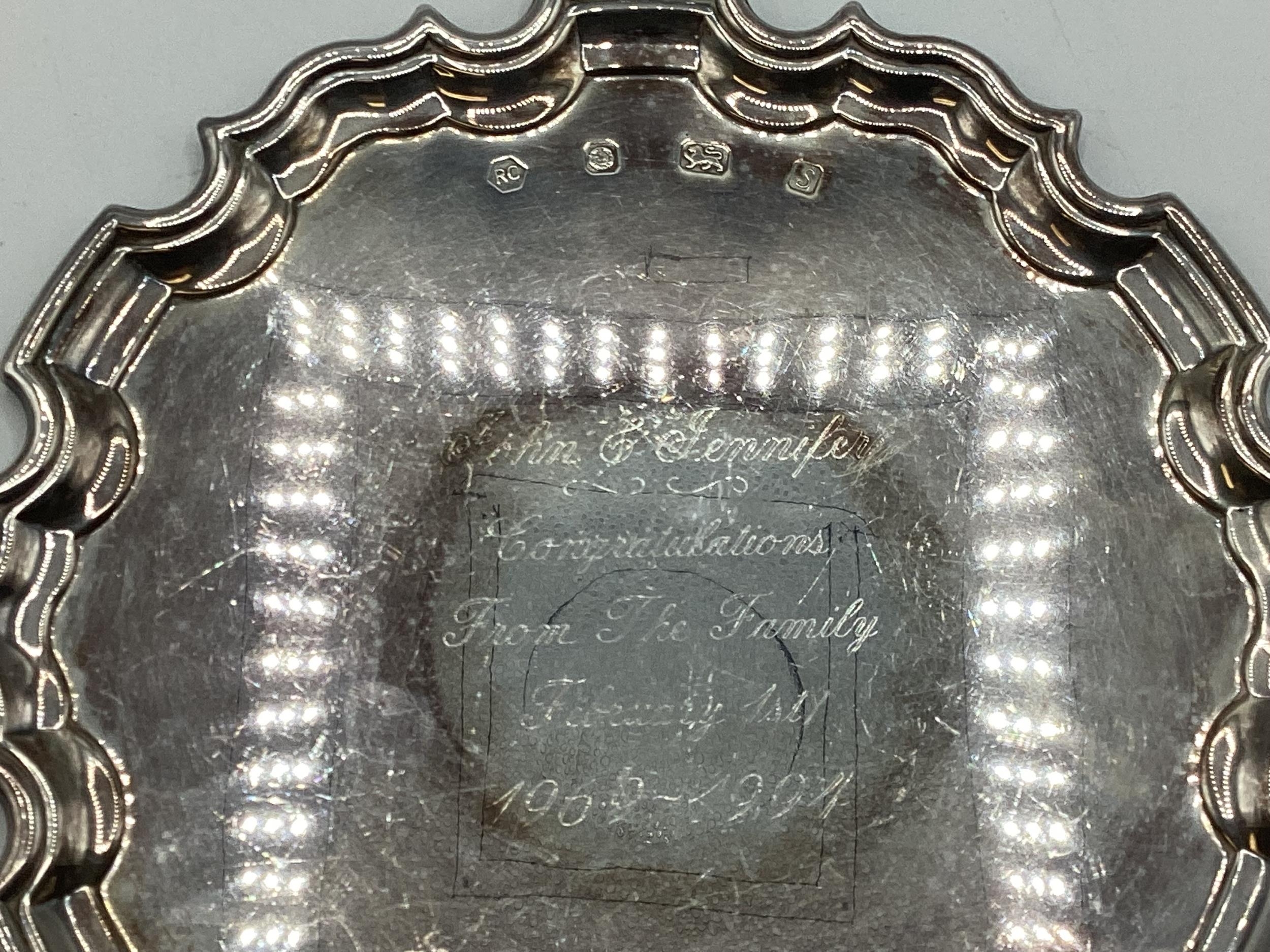 A sterling silver card tray with scalloped edge by Carr's of Sheffield, 1992. Approx 10ozt, - Image 2 of 5