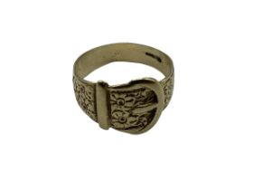 A 9ct gold buckle ring, size S, 3.30 g