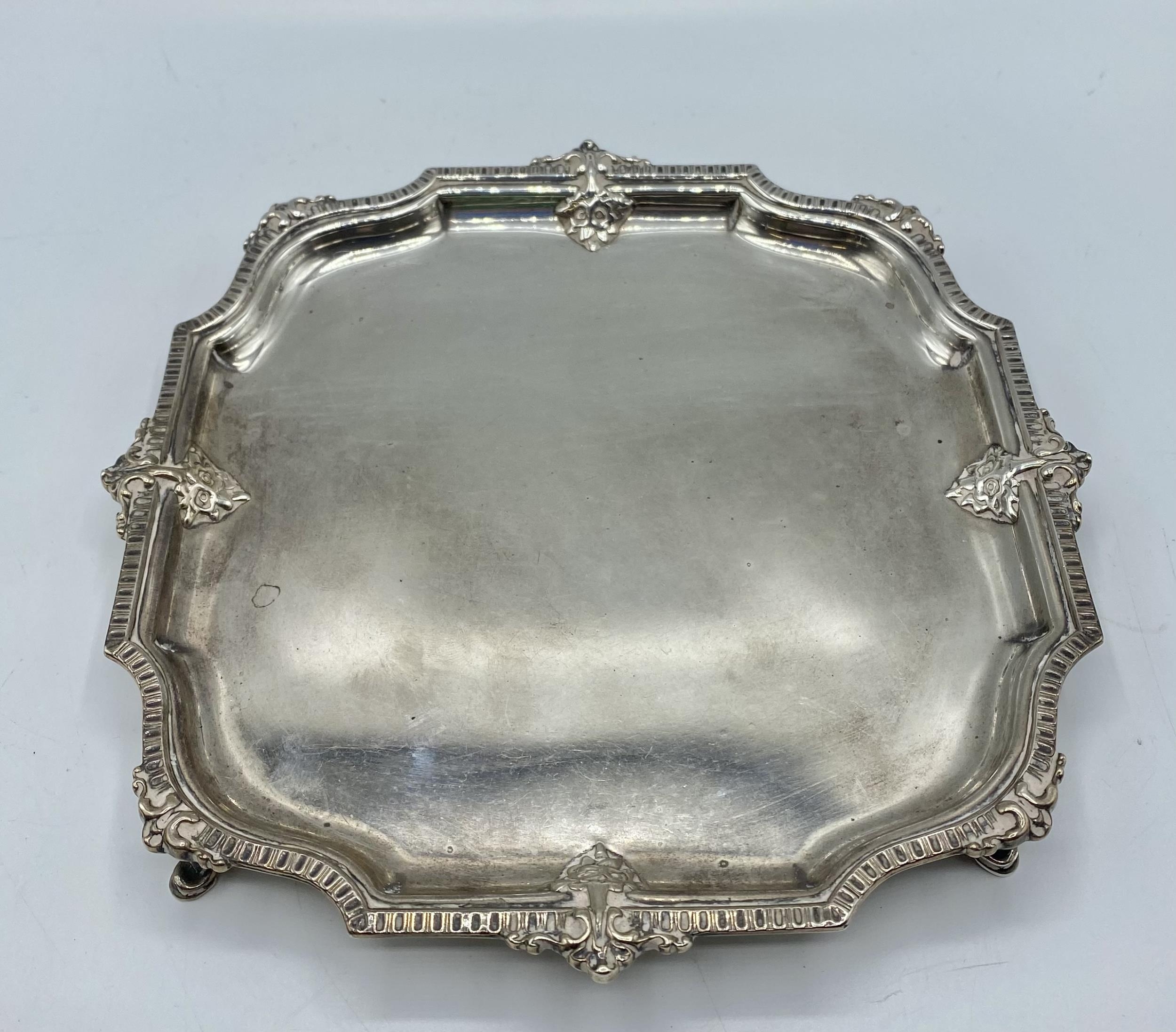 Sterling silver footed card tray Mappin and Webb London 1927. 315 g