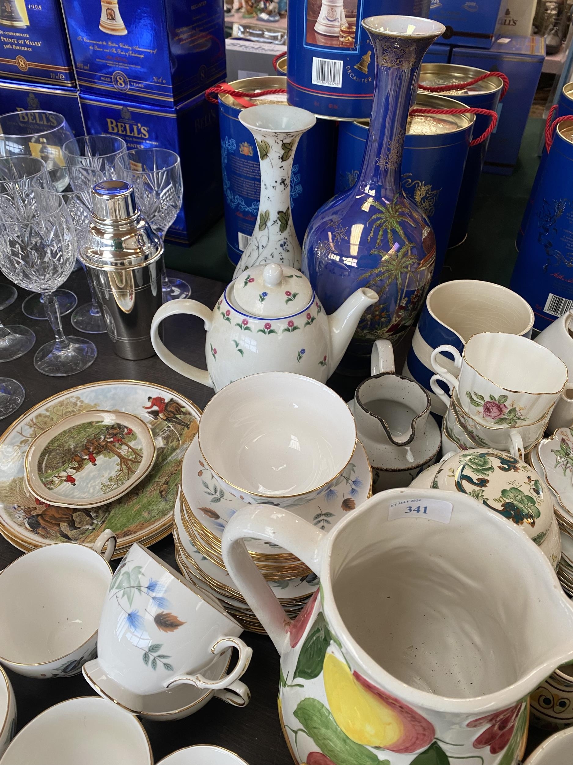 A quantity of china, including part tea sets, including Colclough, Spender Stevenson, Royal Albert - Image 3 of 11