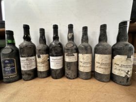 Four bottles of Fine Crusted Port, Smith Woodhouse & Co, Oporto Bottled 1980, Harrods 1995 Late