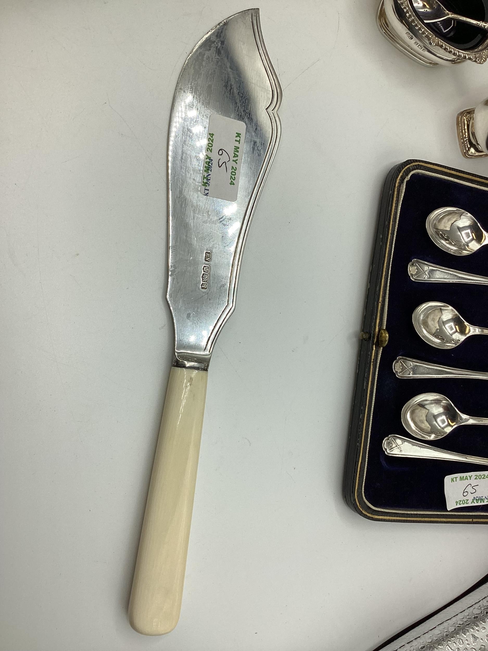 A quantity of hallmarked silver and plated items, to include teapot etc, mustards, spoons fish slice - Image 6 of 10