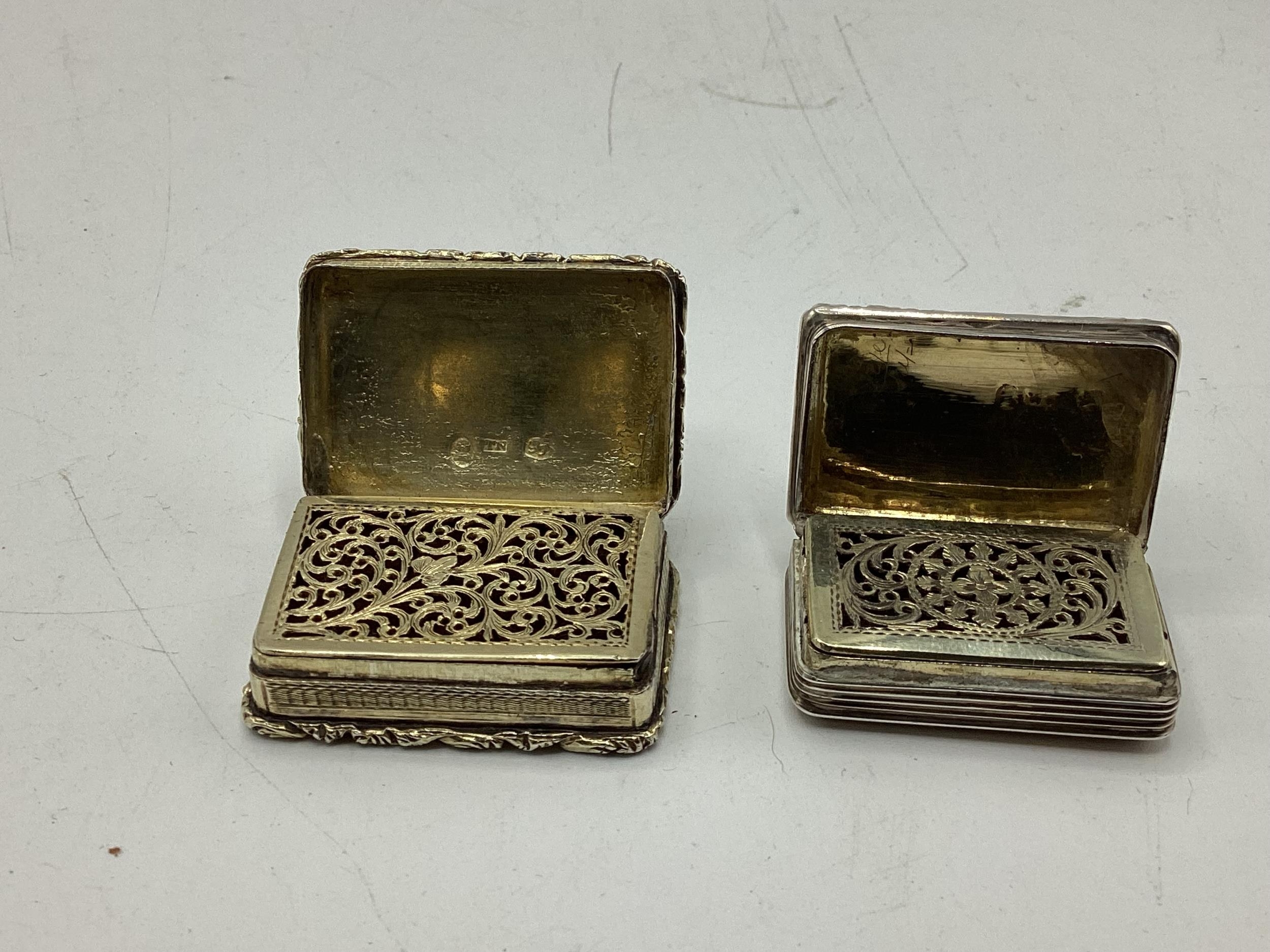 Two sterling silver vinaigrettes Thomas Newbold Birmingham 1830 with gilt interior and exterior, - Image 2 of 3