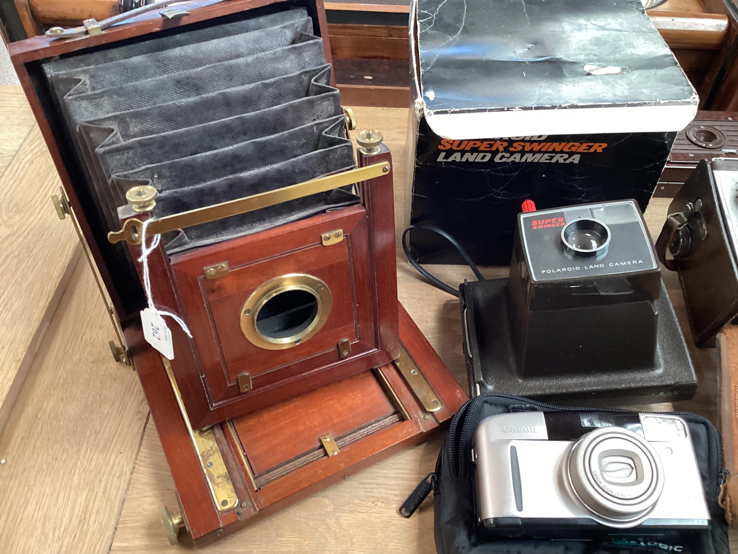 A quantity of vintage cameras including a Marion & Co, 22 & 23 Soho Square, London W, see images - Image 2 of 8
