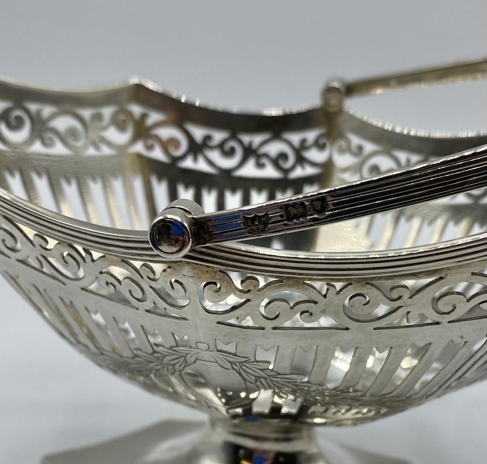 A sterling silver octagonal pierced Bonbon dish with swing handle, by Haseler and Bill, London - Image 3 of 4