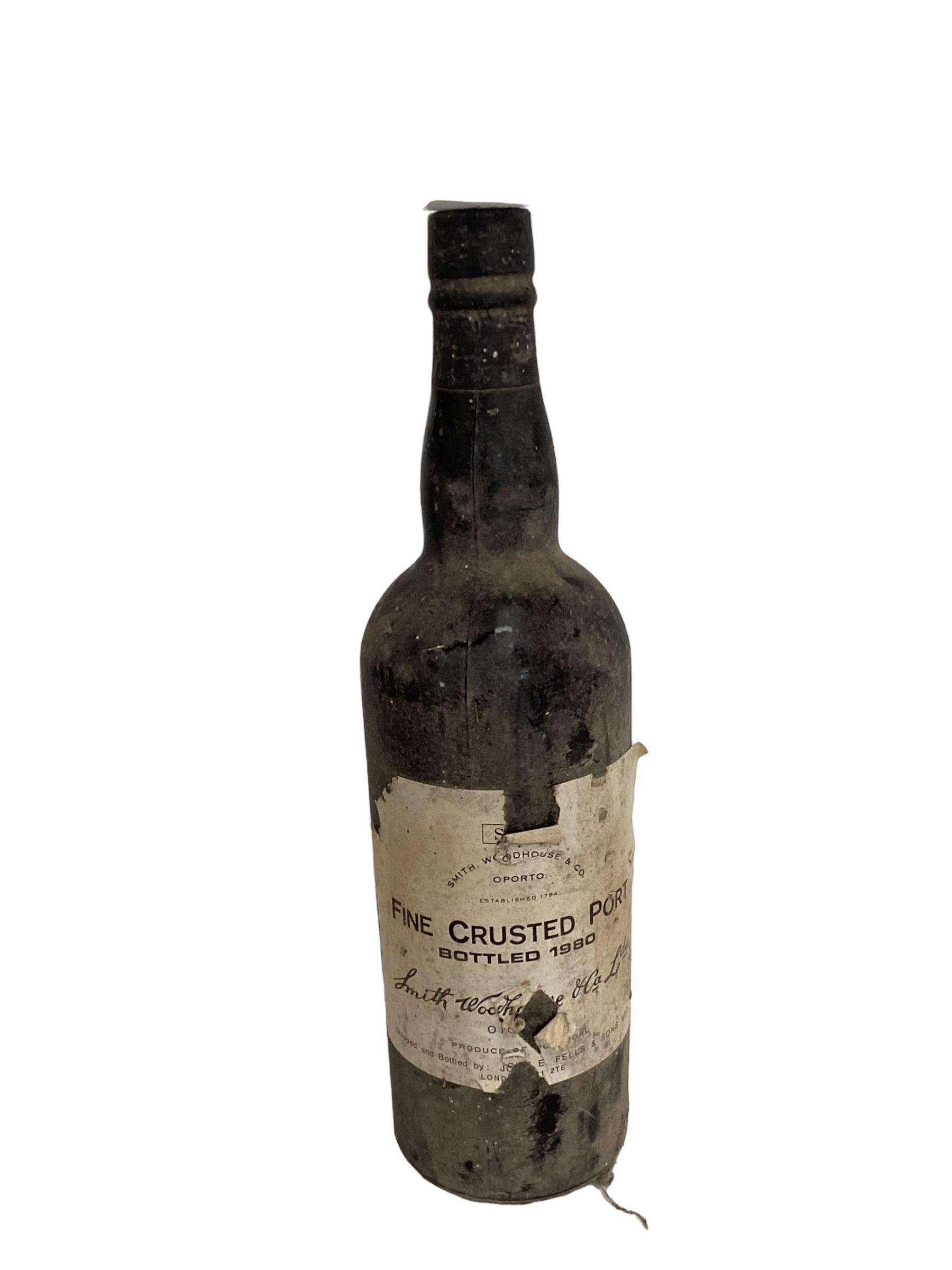 Four bottles of Fine Crusted Port, Smith Woodhouse & Co, Oporto Bottled 1980, Harrods 1995 Late - Image 2 of 5