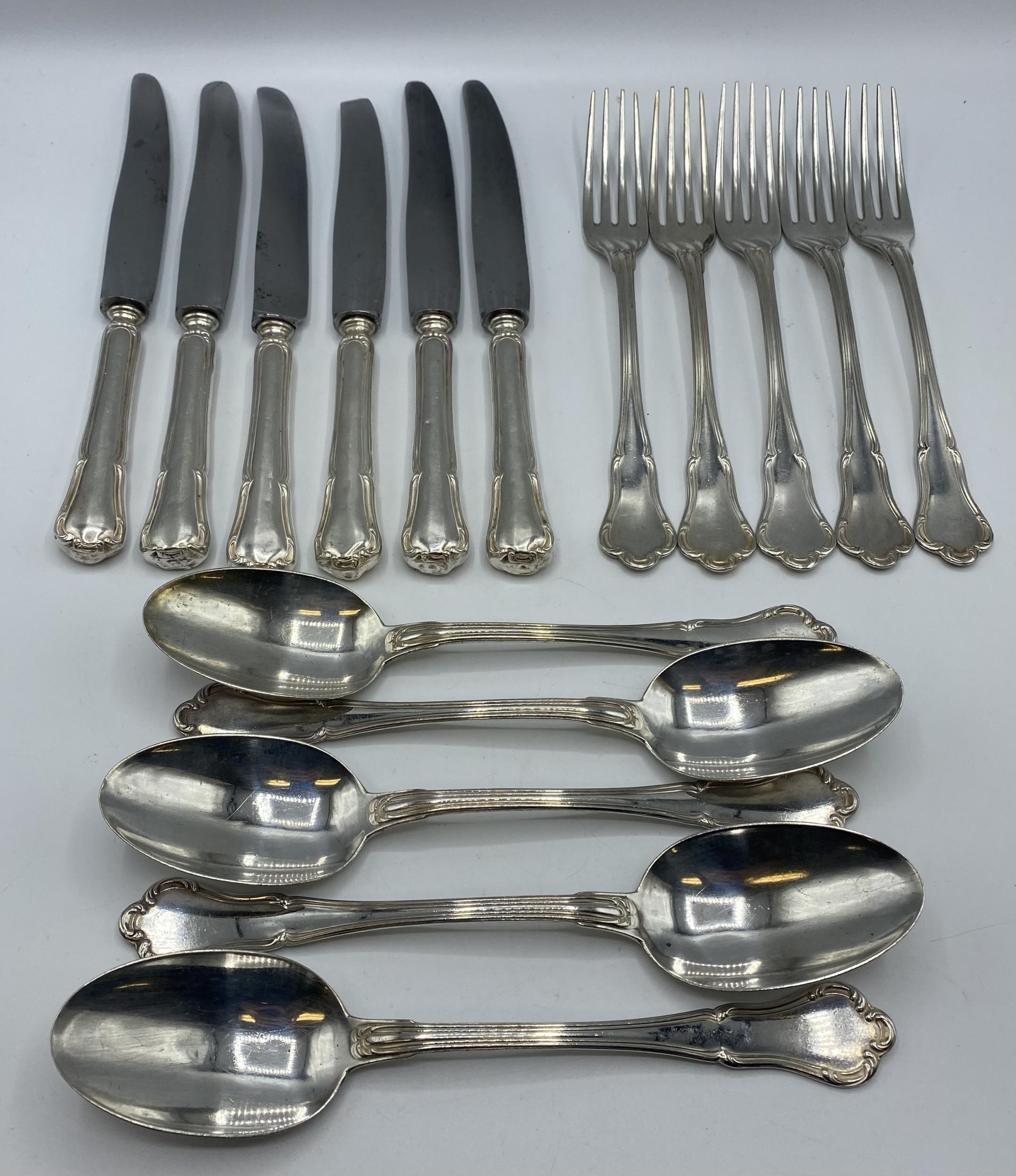 A collection of continental 800 marked silver flatware and knives. Flatware 646g. - Image 2 of 2