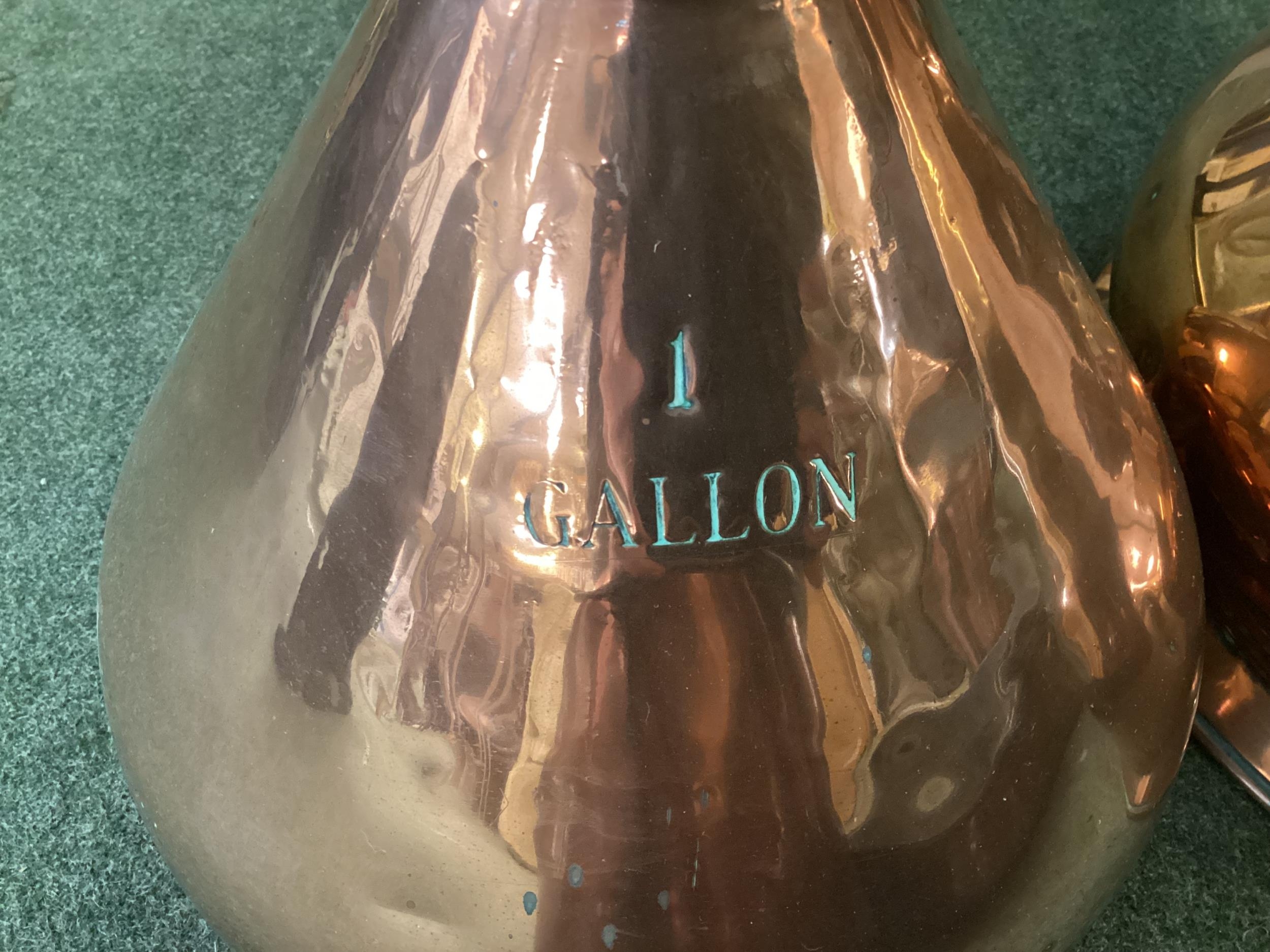 A very good copper items to include 4 graduated sized copper jugs, the largest 42cm high and stamped - Image 3 of 9