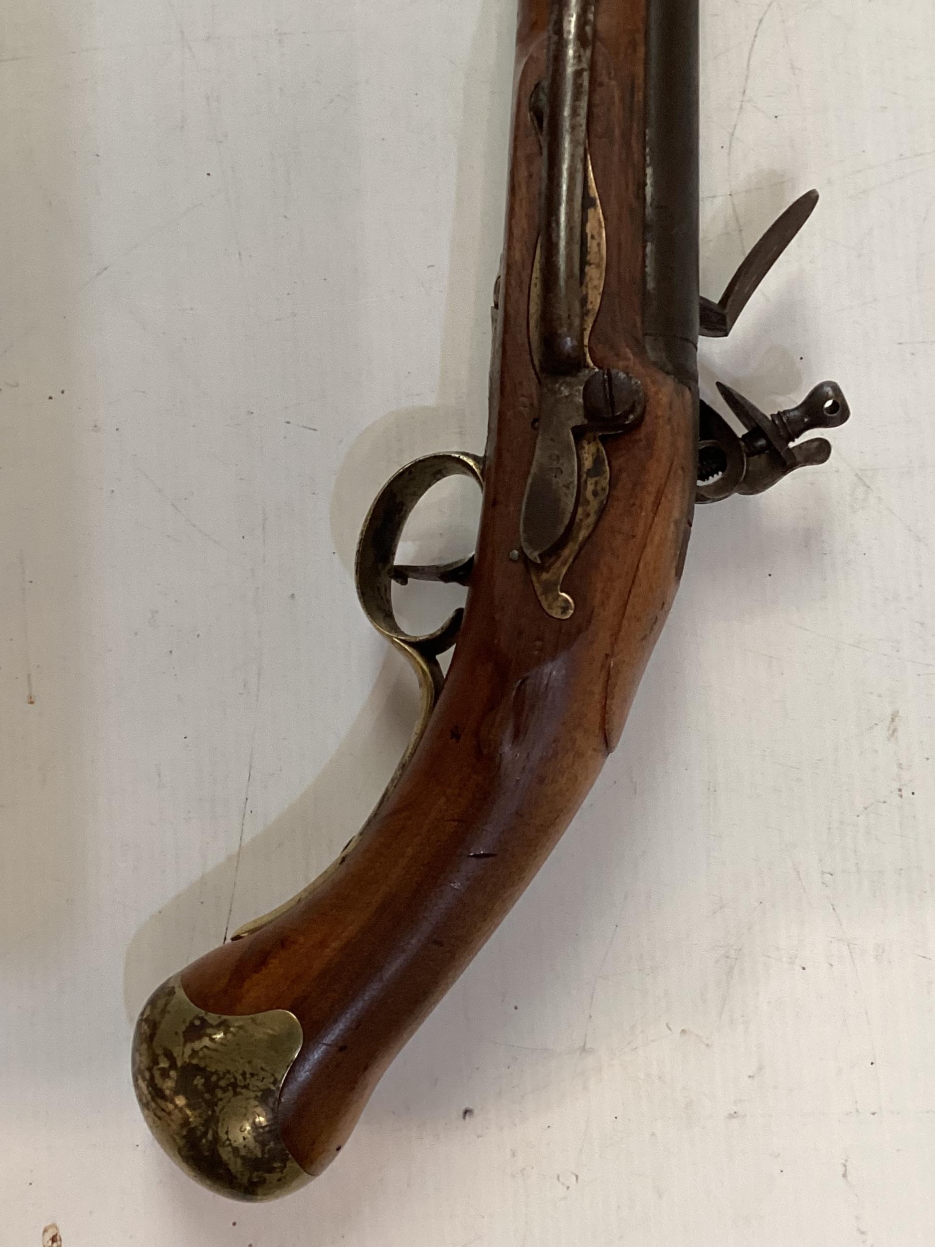 A flintlock pistol Stamped 'Tower' GR Cypher with Crown and broad arrow stamp. Circa 1800. Tower L - Image 2 of 6