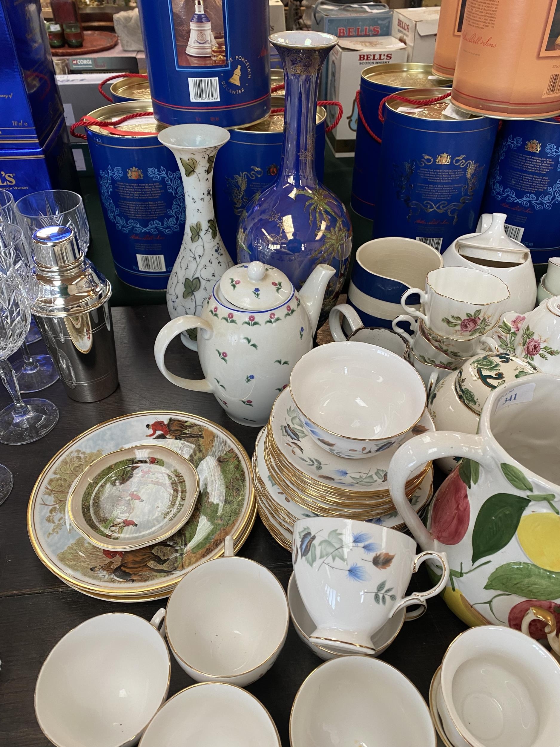 A quantity of china, including part tea sets, including Colclough, Spender Stevenson, Royal Albert - Image 2 of 11