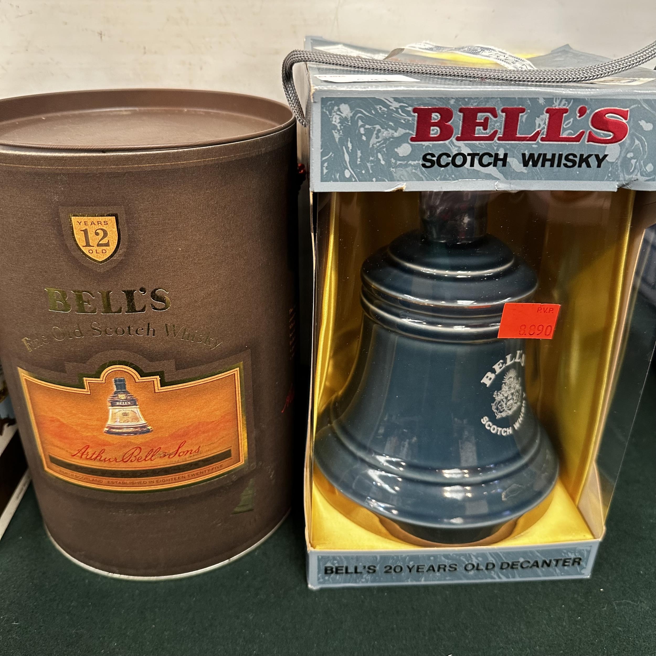 A mixed collection of Bells scotch Whiskey Royal commemorative examples and Royal Reserve 20yrs 3x - Image 4 of 4