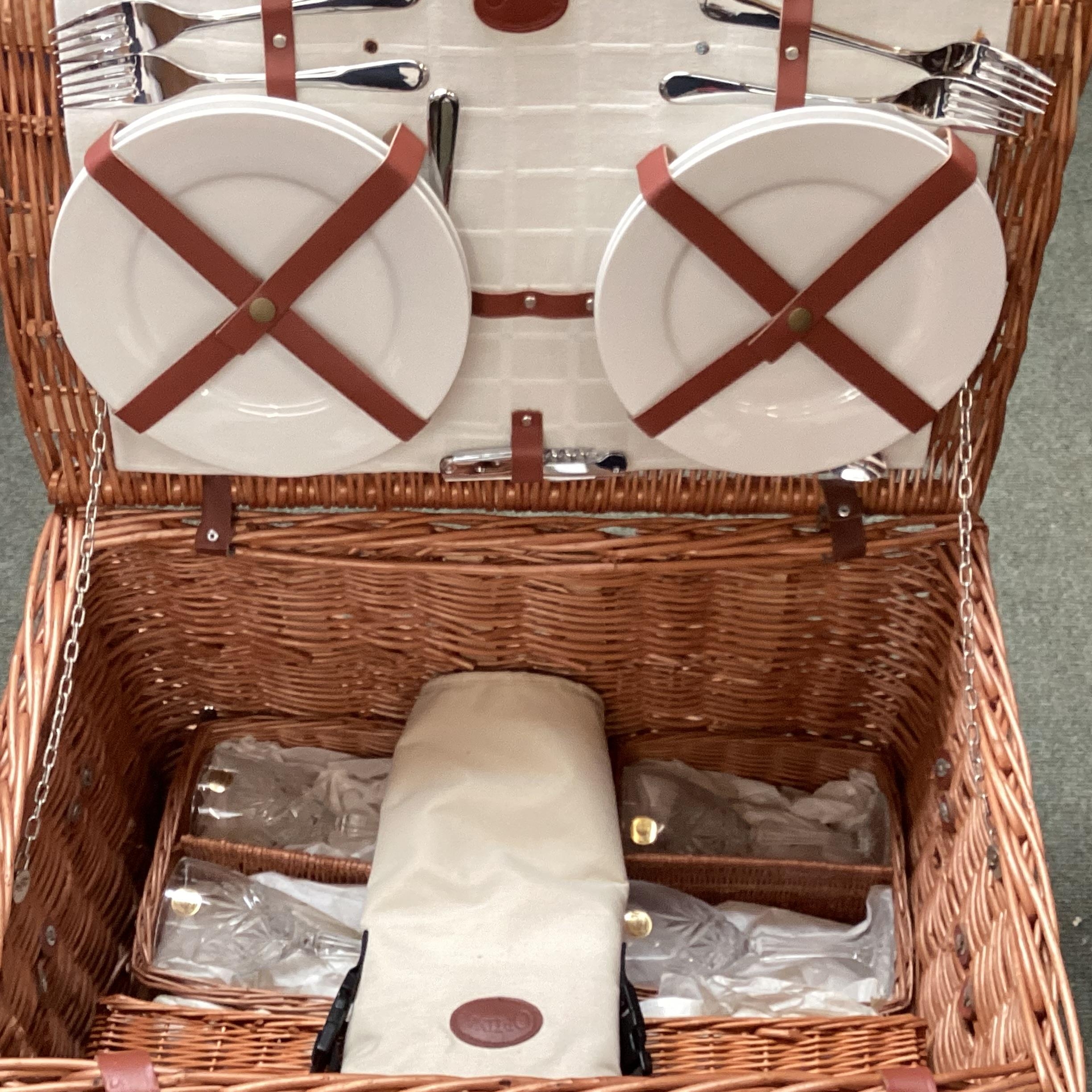 A wicker picnic basket, with fitted interior, 4 person settings, all as found, and a modern wall - Image 7 of 9