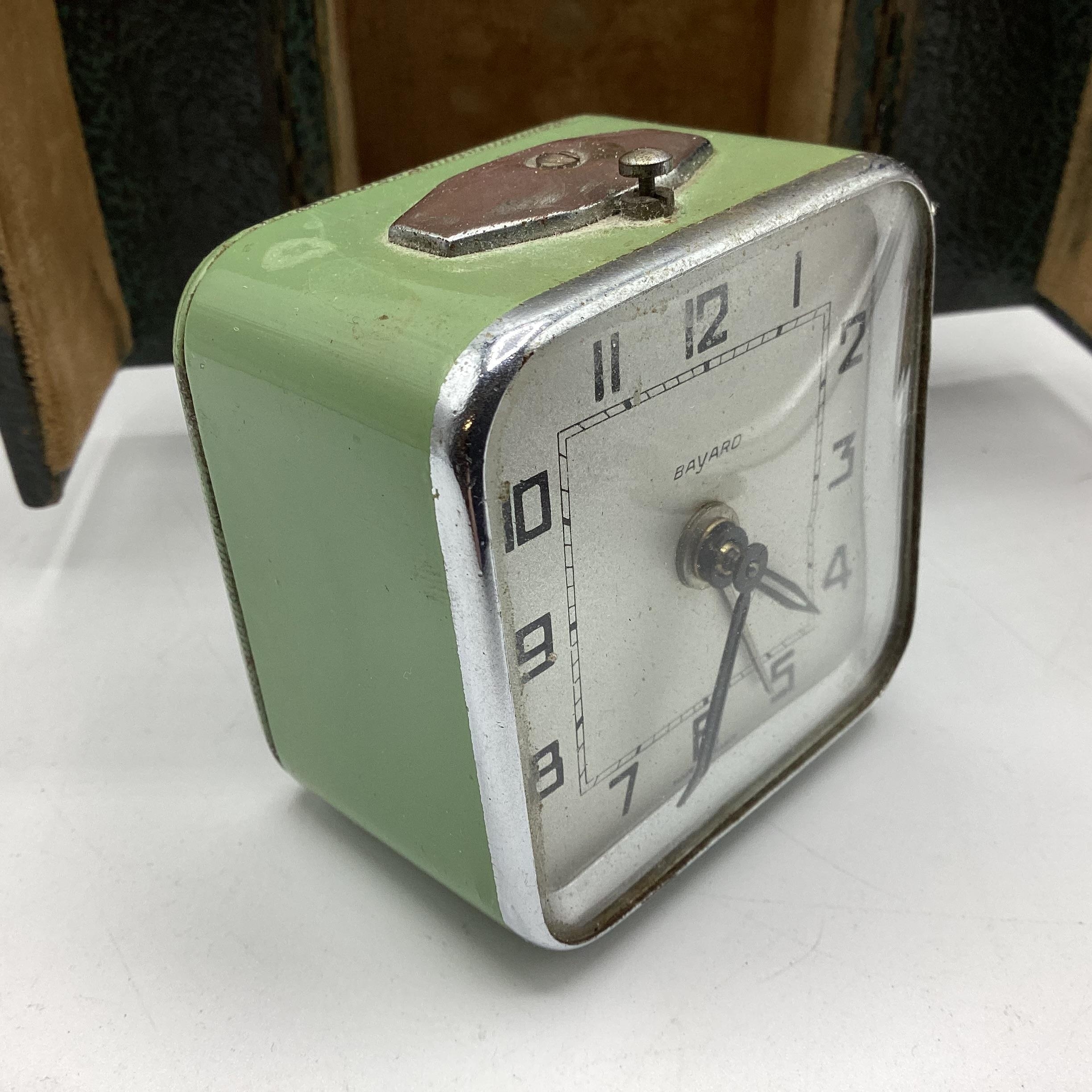 A French gilt brass repeating carriage alarm clock. Movement stamped Aid de le Reveil. In original - Image 4 of 11